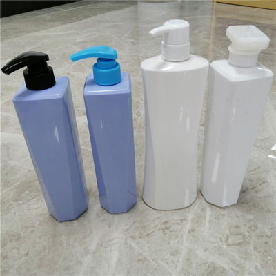 Rechargeables adaptés aux besoins du client colorent les bouteilles en plastique de distributeur avec la pompe 28mm 33mm