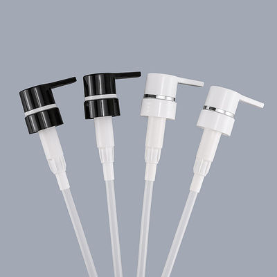 Pompe en plastique blanche de savon de bouteille rechargeable avec Chrome autour du bord
