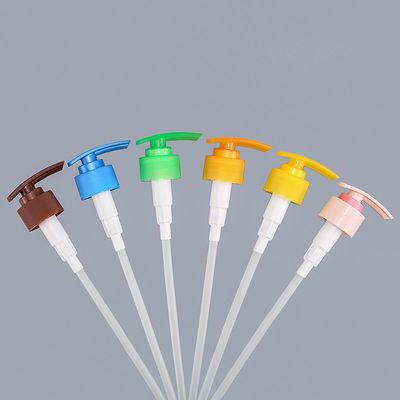 pompe en plastique colorée de lotion de corps de 28mm pour la bouteille de parfum